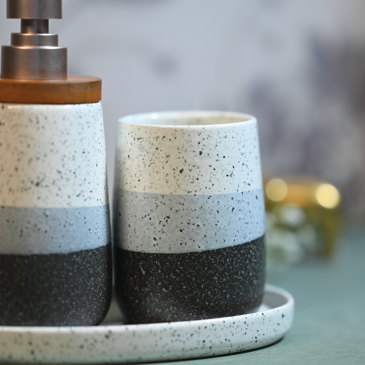 Multicolour Textured Ceramic 3-Piece Bathroom Set