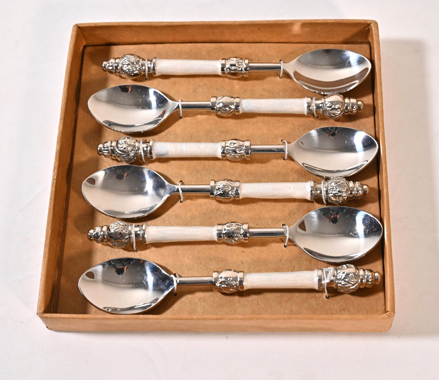 Mother-of-Pearl Stainless Steel Dinner Spoon Set